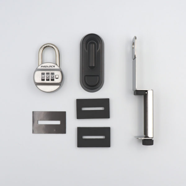 快適防犯　どあロックガード　南京錠タイプ　外開きドア用　南京錠付