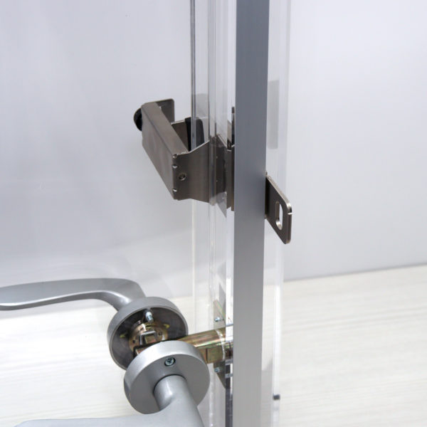 快適防犯　どあロックガード　南京錠タイプ　カブセ扉用